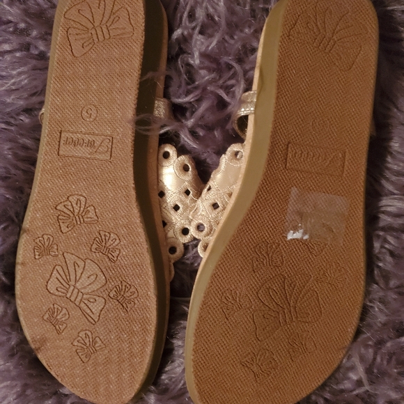 Gold rhinestones sandal - Picture 2 of 2